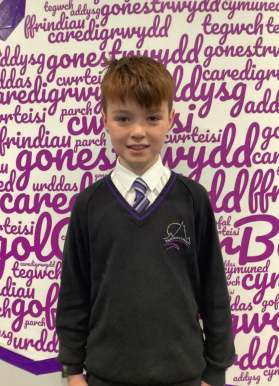 gwisg ysgol godrer berwyn